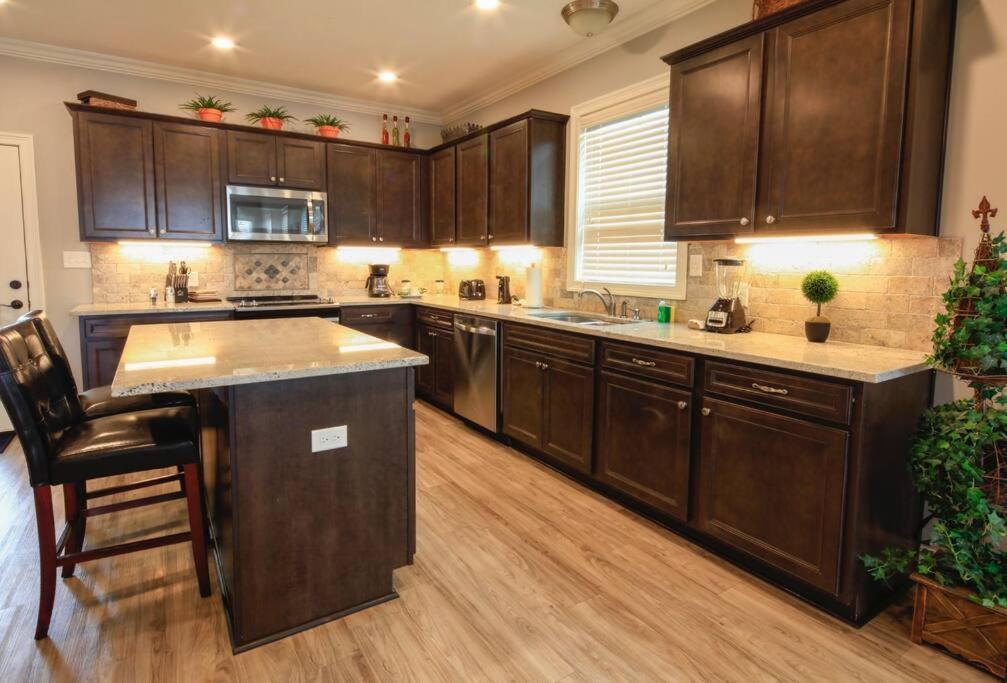 Luxury 2 Bedroom Townhouse #3 Lake Charles Exteriér fotografie