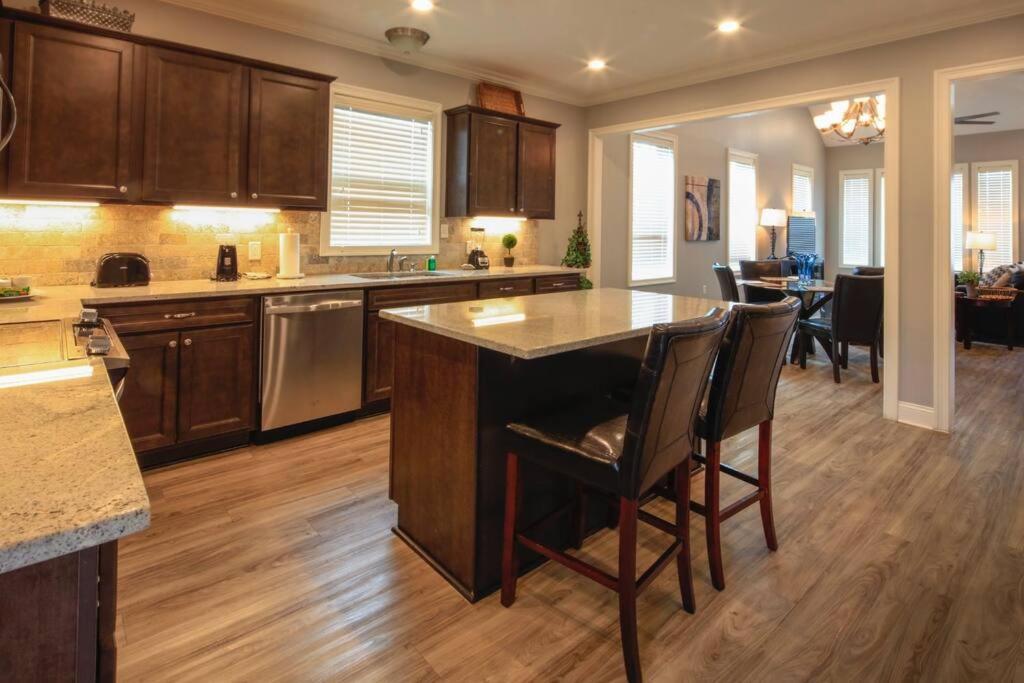 Luxury 2 Bedroom Townhouse #3 Lake Charles Exteriér fotografie